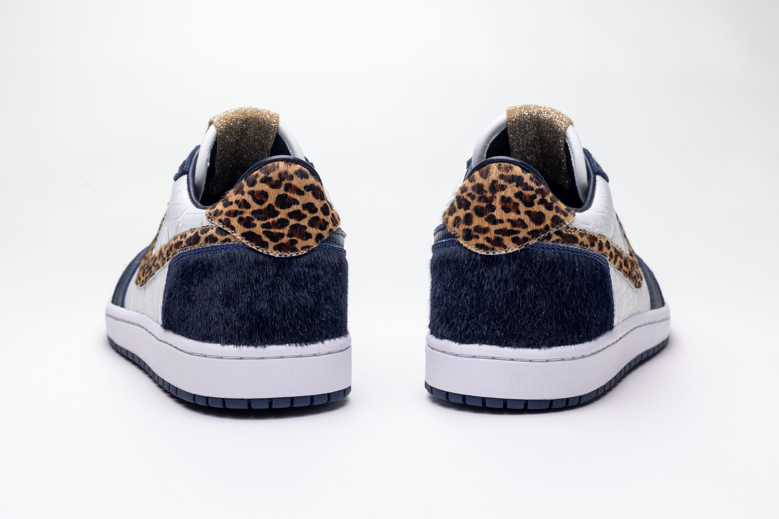 VIJZ Bespokes Custom Air Jordan 1 Blue Leopard-4.jpg