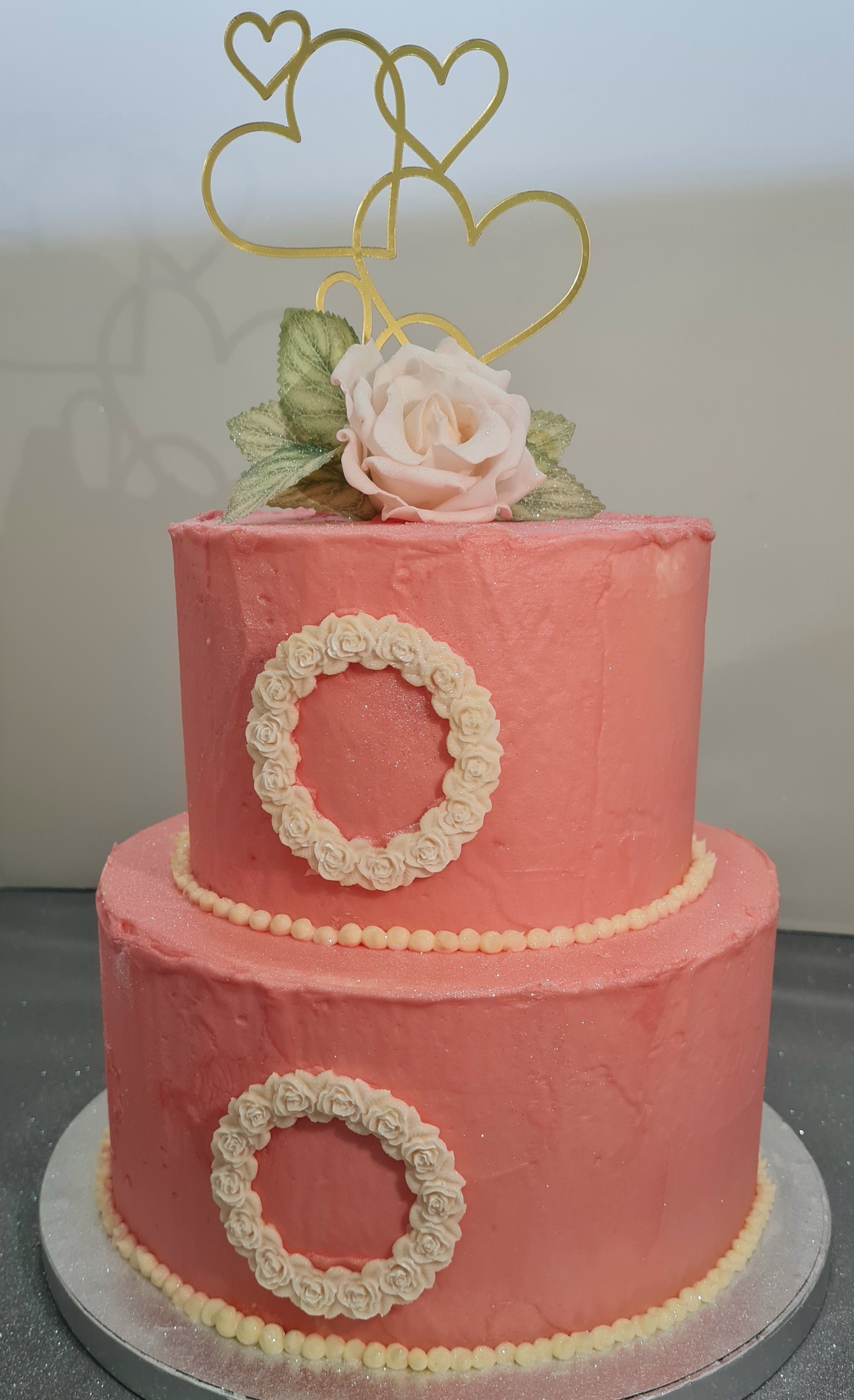 602 Pink Cameo Plaques with Ivory Roses