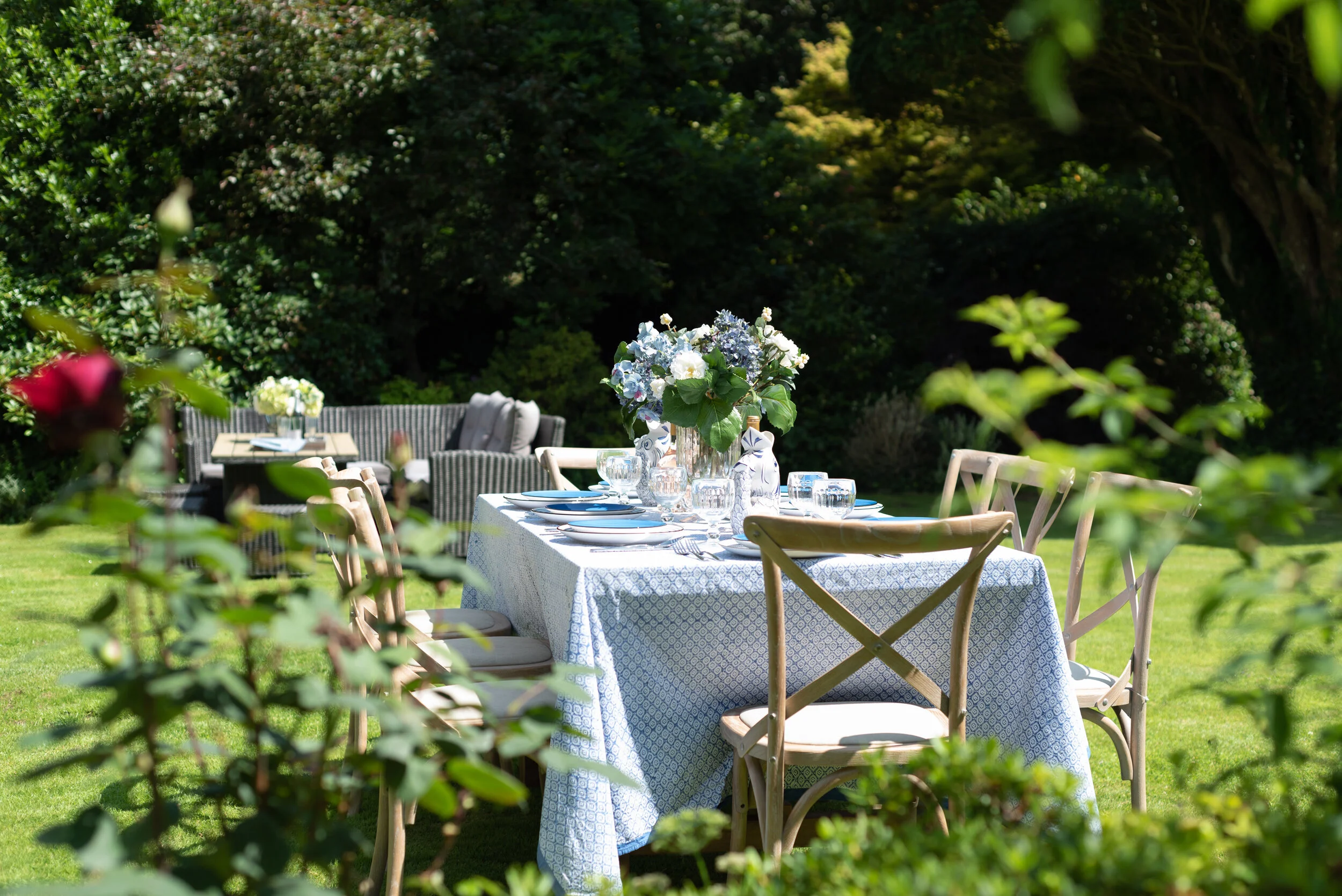Outside dining.jpg