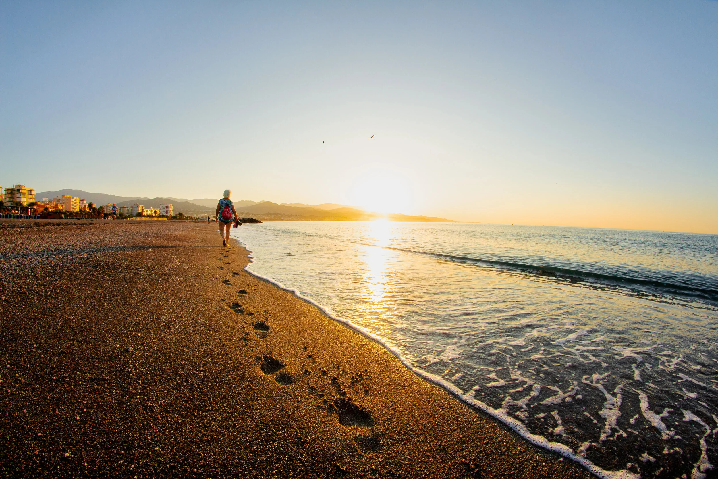 AMANECER PLAYA TORRE DEL MAR 4.jpg