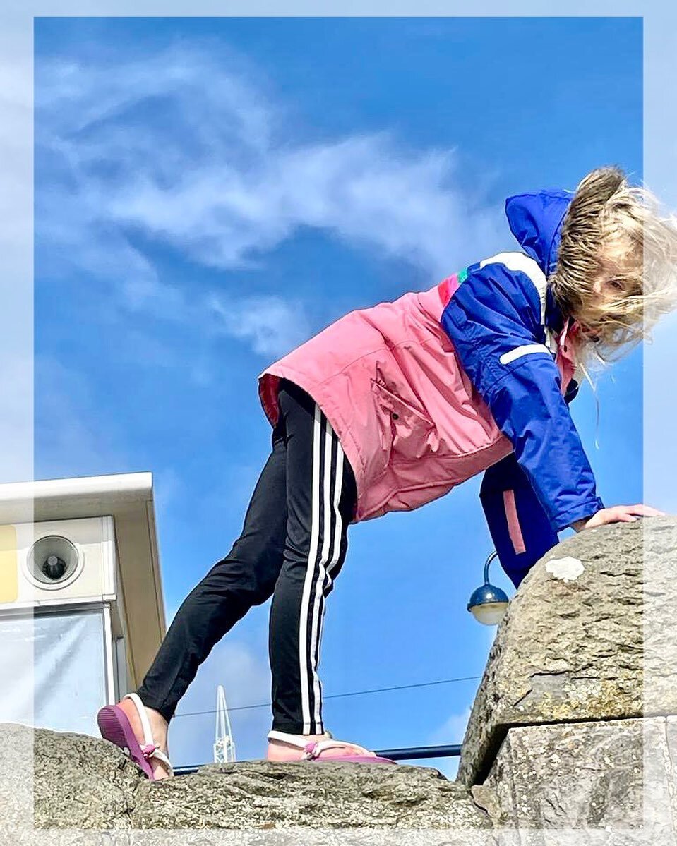 We asked Immy &ldquo;Why rock climb Tcs?&rdquo;

Immy replied &hellip; &ldquo;Because i can!&rdquo; 😁😁

Explore your world in @myturtleclips .. kids flips flops that don&rsquo;t fall off!

#seathedifference
#turtleclips
#turtleclipsuk
#turtleclipsm