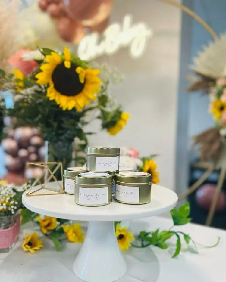 A big thank you and congratulations to the mom-to-🐝 and her family! Want custom candles for your event? Shoot us a DM or email Blair@BlairJRobinson.com! @bohemiablue  #babyshower #wedding #showergift #weddinggifts #bridalparty #bridalpartygifts #gif