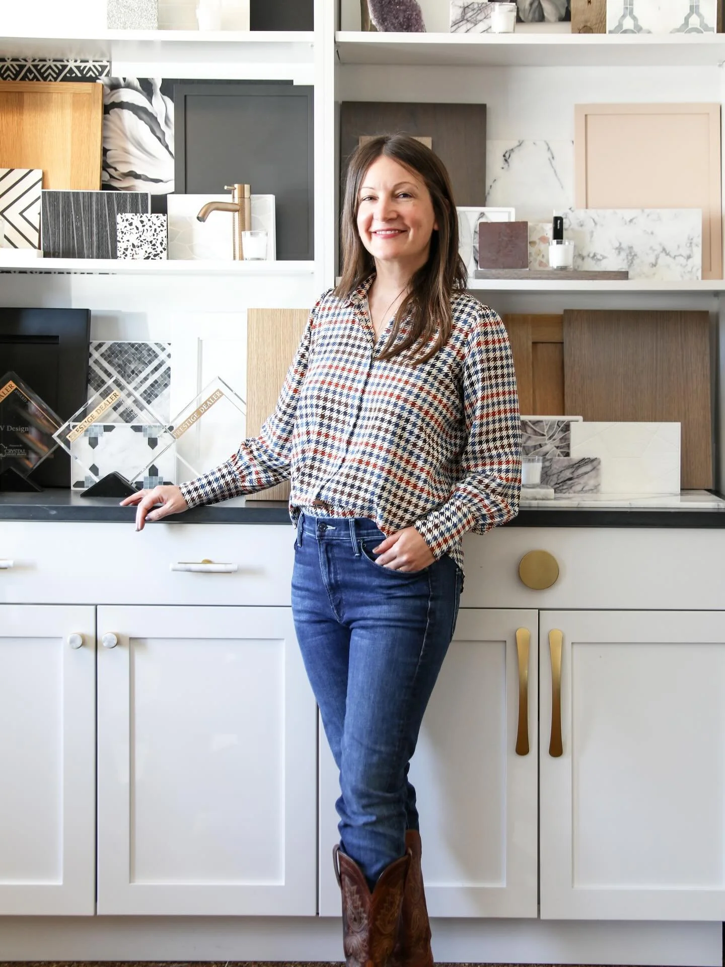 We have another birthday in the house 🎉 
Big birthday wishes to our fearless leader, K Dubs!!! She&rsquo;s a beacon of kindness and spreads a little laughter everywhere she goes. And always throws up a thumb or two 👍🏼👍🏼