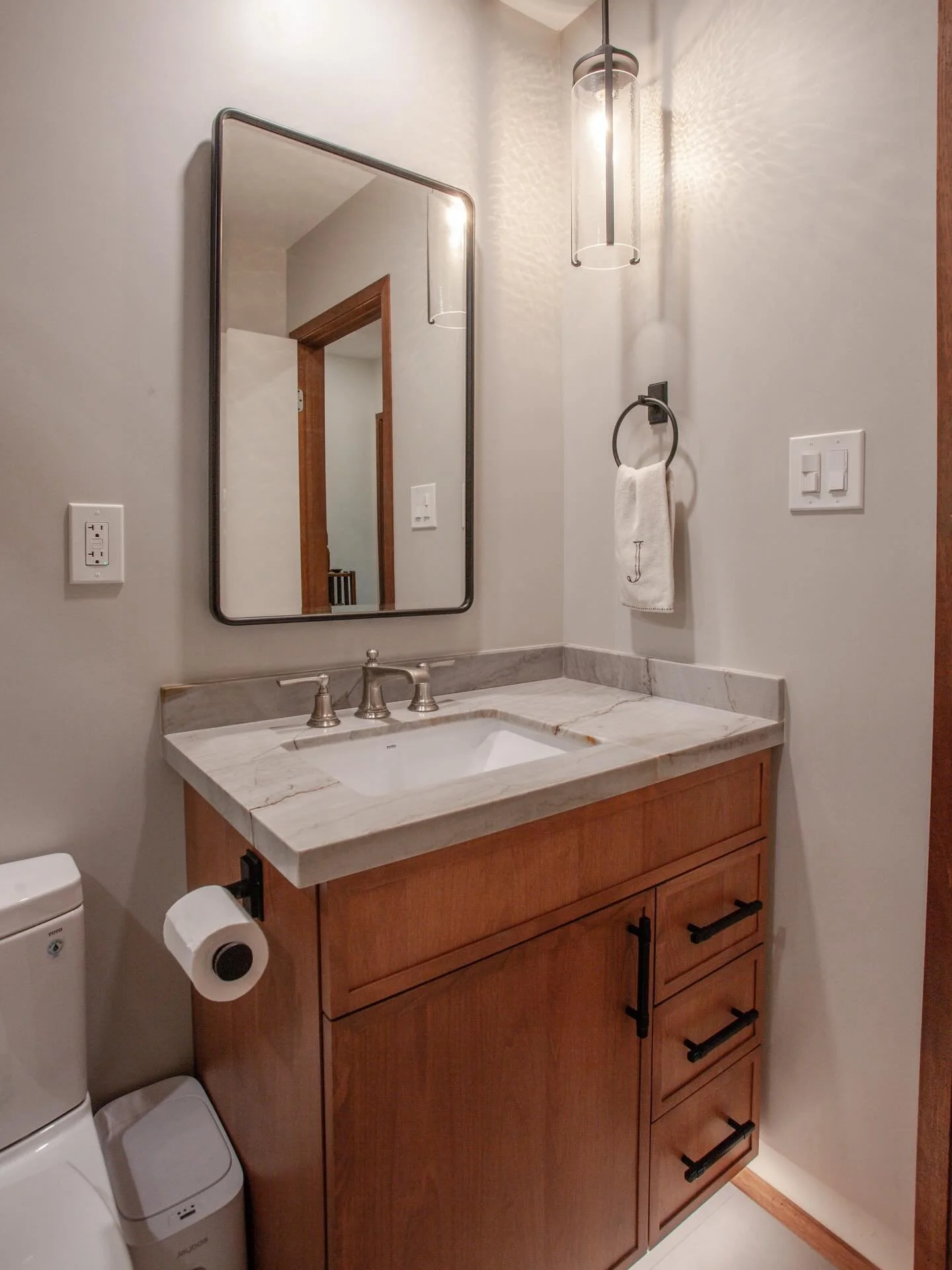 One of two little condo bathrooms designed by Paige. These bathroom finishes were primarily influenced by our client&rsquo;s personal taste (of course) and the treehouse vibes surrounding the outside of the home.🌳 Giving the space an organic, zen fe