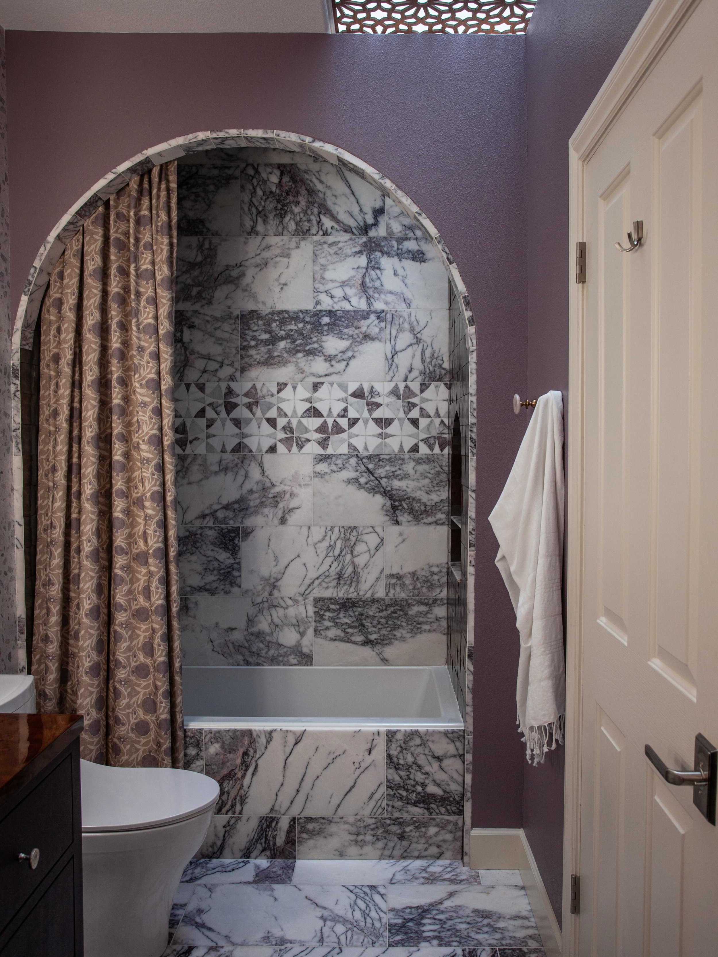 Moroccan inspired hall bathroom design by Amber ✨