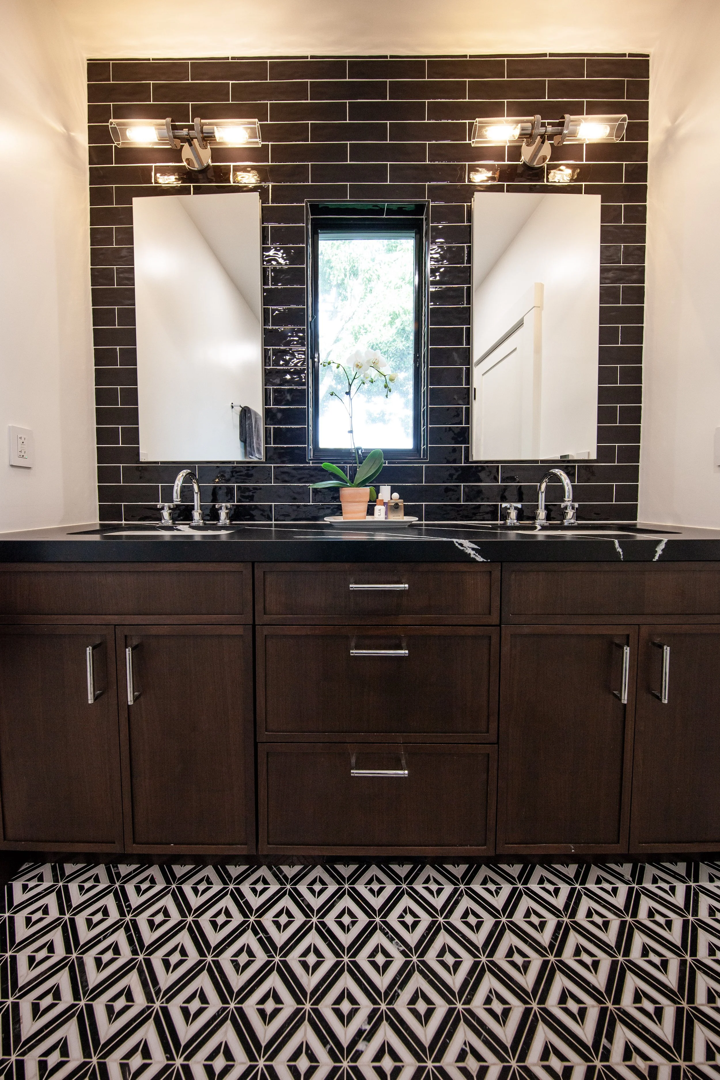 Big City Vibes, Small Town Locale