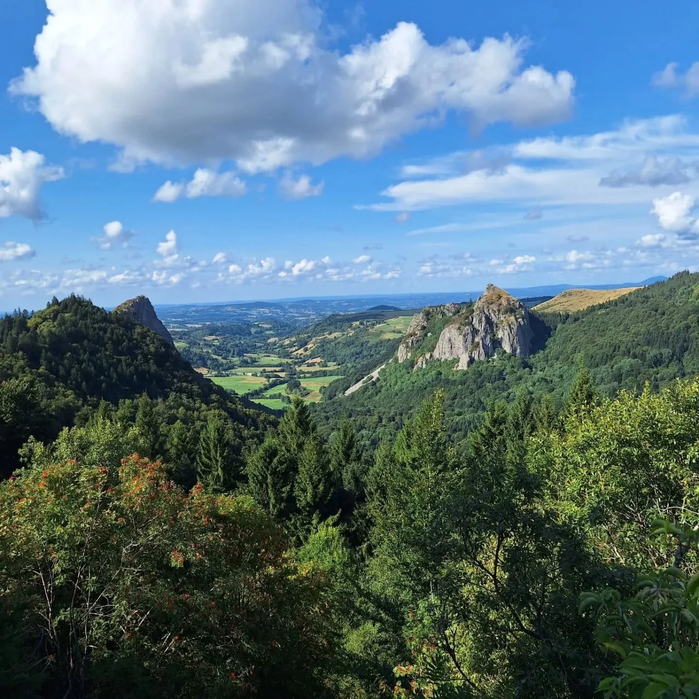 Doucement mais s&ucirc;rement l'&eacute;t&eacute; se termine... encore quelques visites familiales et je serai de retour sur Carnac.

Depuis 10 ans, je prends presque 2 mois de Grandes Vacances l'&eacute;t&eacute; comme les enfants. J'ai besoin de me