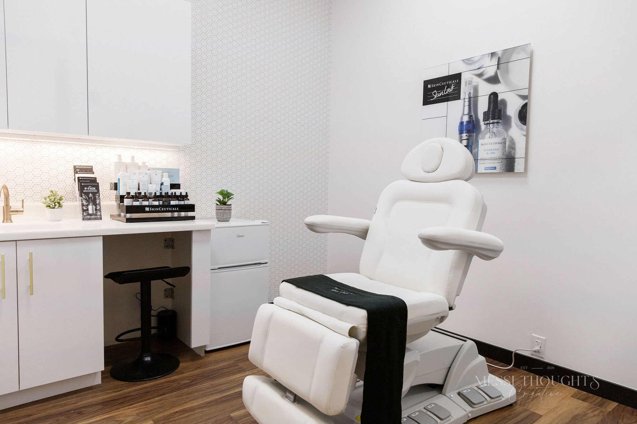 Skinlabs-rachel-denise-photography-19-messi-thoughts-creative-brand-design-skinceuticals-27.jpeg