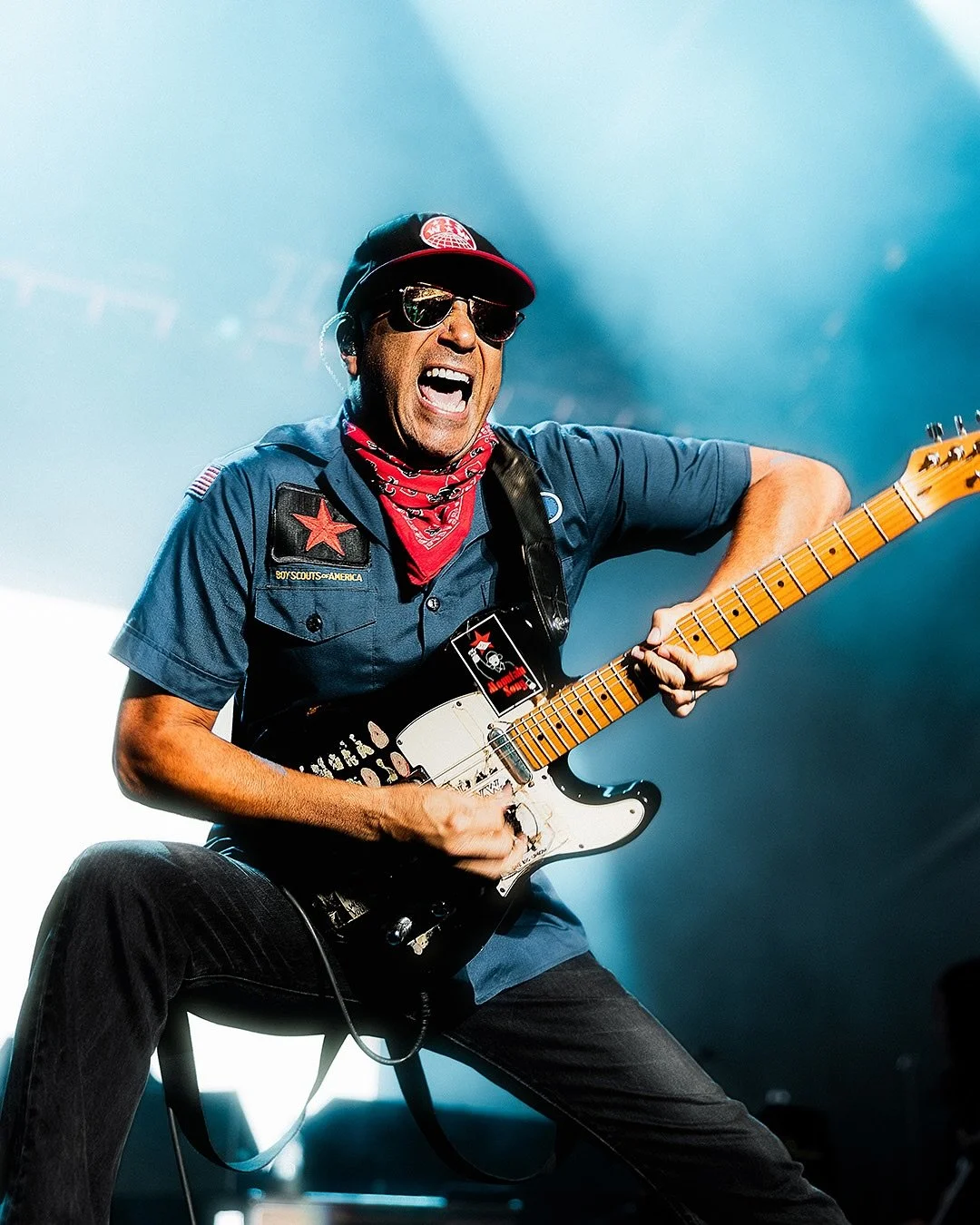 Filling in for Jane&rsquo;s Addiction last minute at @evolutionfest.stl @tommorello stole the show. 
.
#evolutionfest #tommorello #concertphotography