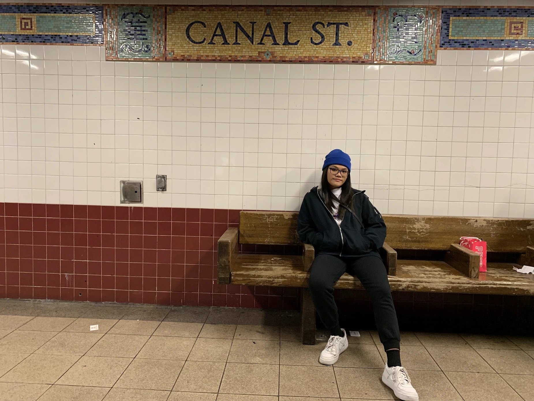 Mona on Canal