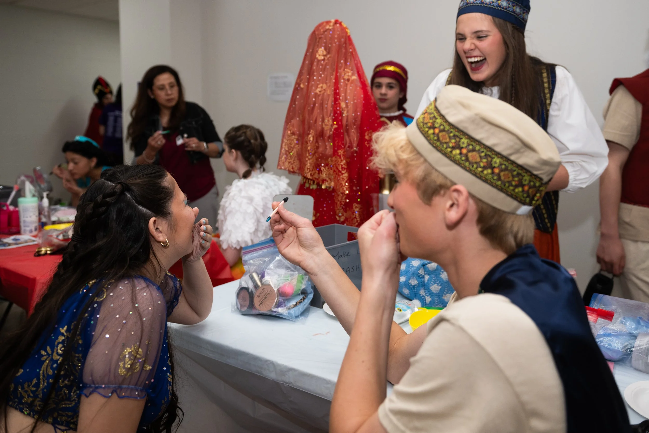 Aladdin getting ready1.jpg