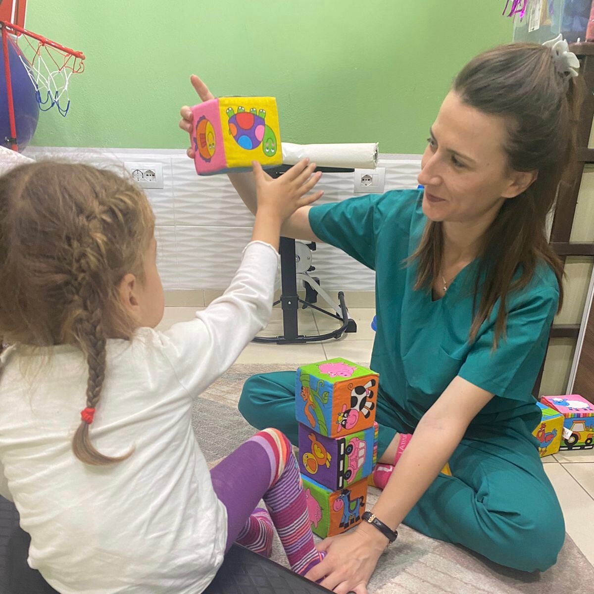 Balance training and coordination exercises with one of our young guests today #rehab #physioforall #fizio #rehabilitation #therapy #childtherapy #wearetekura #inclusion #albania🇦🇱 #tirana