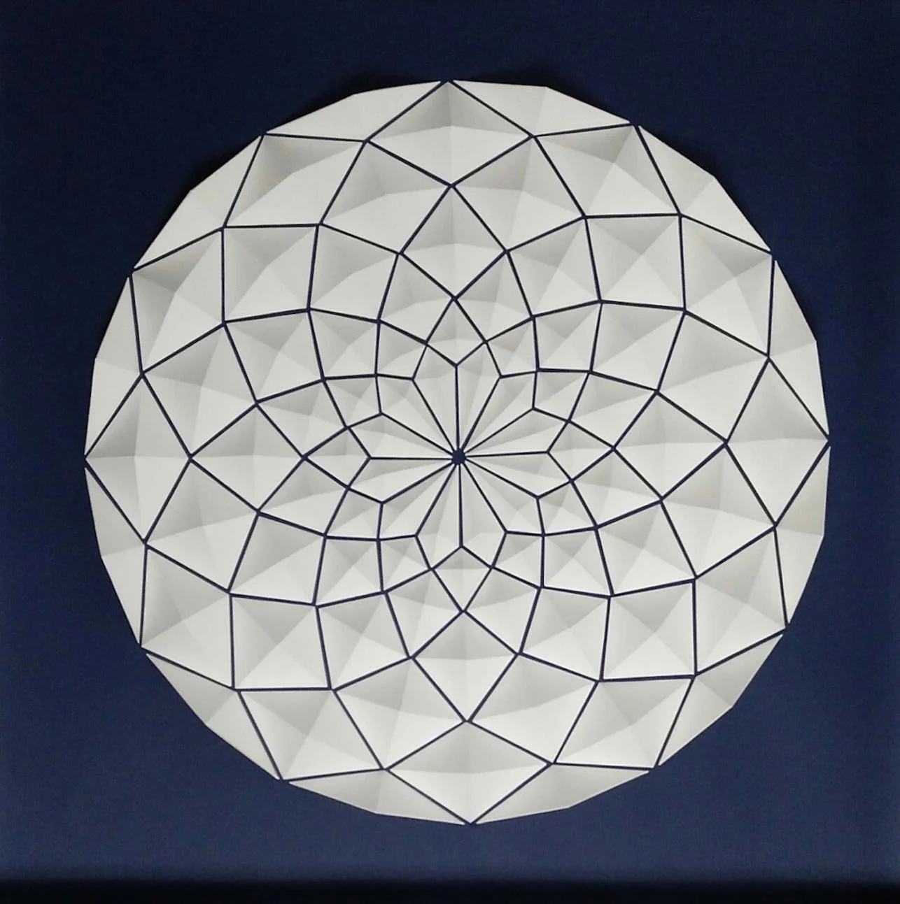 Version 3 | 52 x 52 x 2.6 cm | On Demand