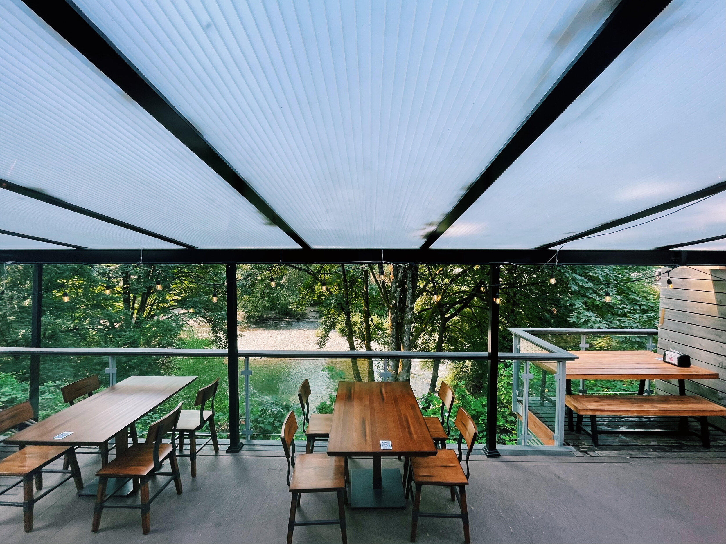 patio with matching chairs.jpg