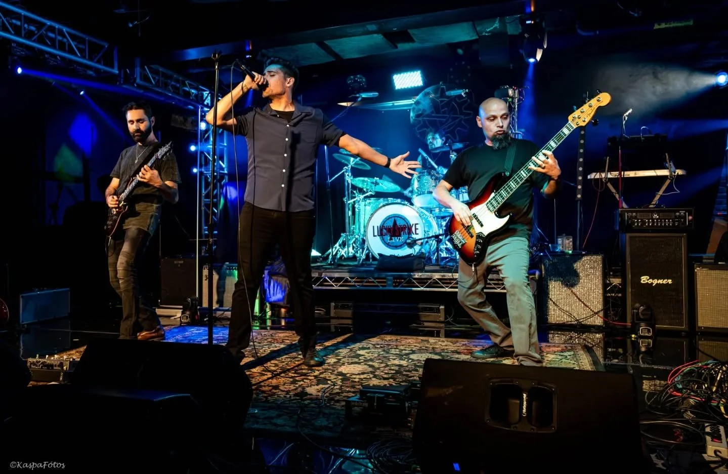 Last night at Lucky Strike 🔥
Great crowd, strong lineup, and a solid night all around. Thanks to everyone who came out and to @skumlove , @freycus and @flurdelis_vibe for sharing the stage with us. This felt like a community ❤️
📸 by @kaspa_arg