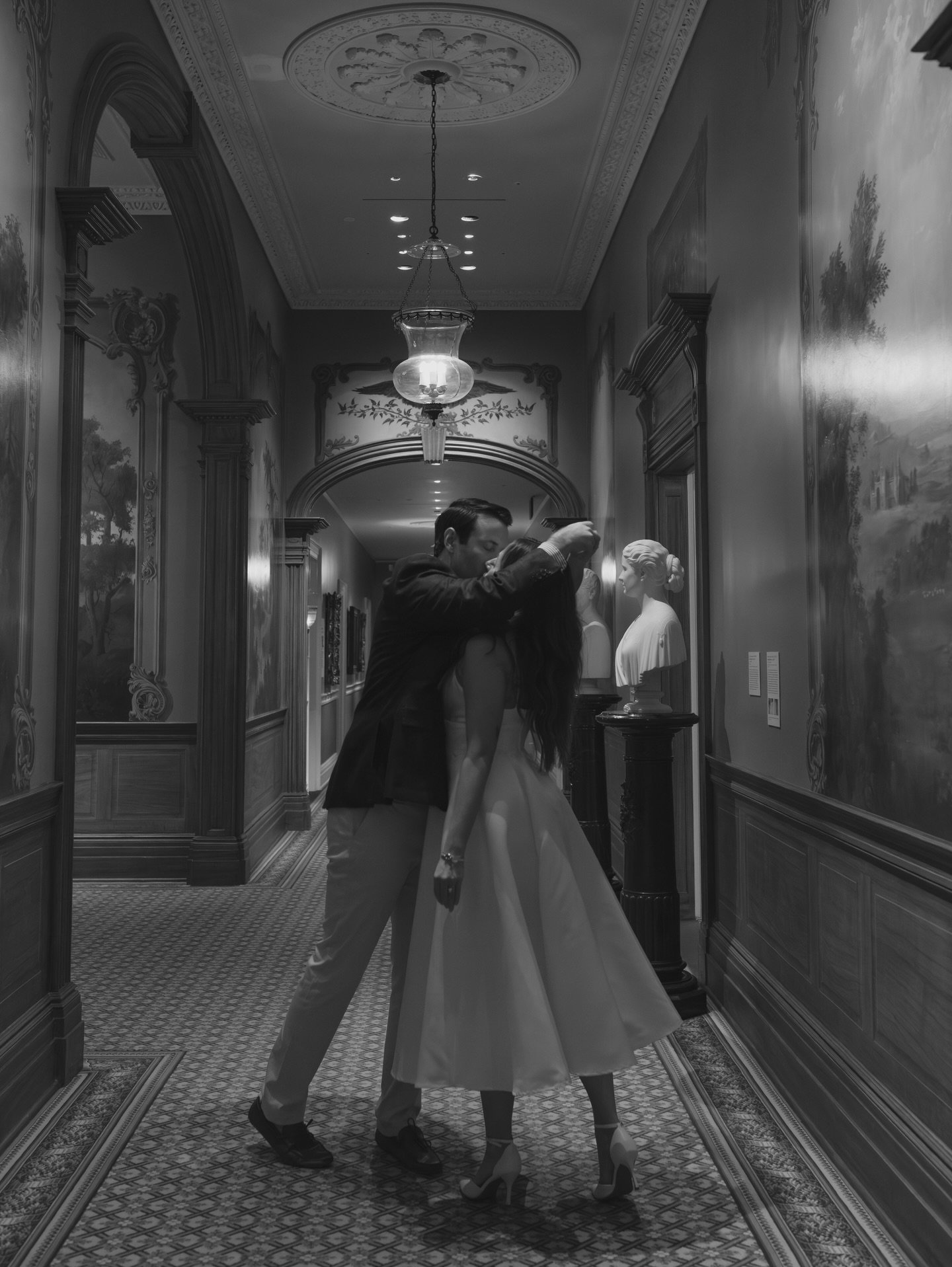 Inside the quiet halls of the Taft Museum of Art 🖌️

#cincinnatiengagementphotographer #ohiocouplesphotographer #cincinnaticouplesphotographer #cincinnatiweddingphotographer #ohioweddingphotographer 

Cincinnati wedding photographer, Ohio wedding ph