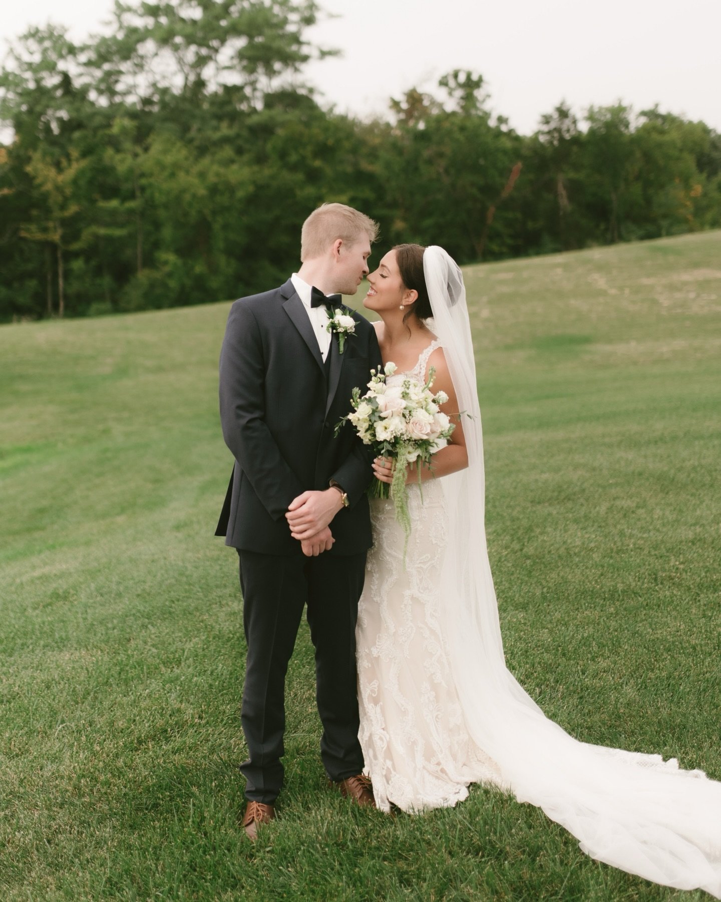 The Bengels wedding day 🤍

Bride: @sophia.bengel 
Photographer: me 🤍 @lottieshepherdphoto 
Second Photographer: @a_poppe3 
Venue: @hanover_reserveweddings_events 
Florist: @oreilleyfloraldesign 
Coordinators: @peaceofmind.events 
Catering: @chefsch