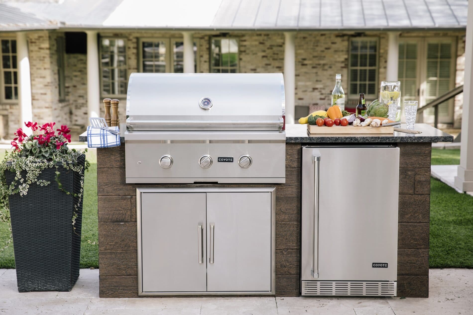 Coyote-Grill-34-inch-C2C34-53.jpeg