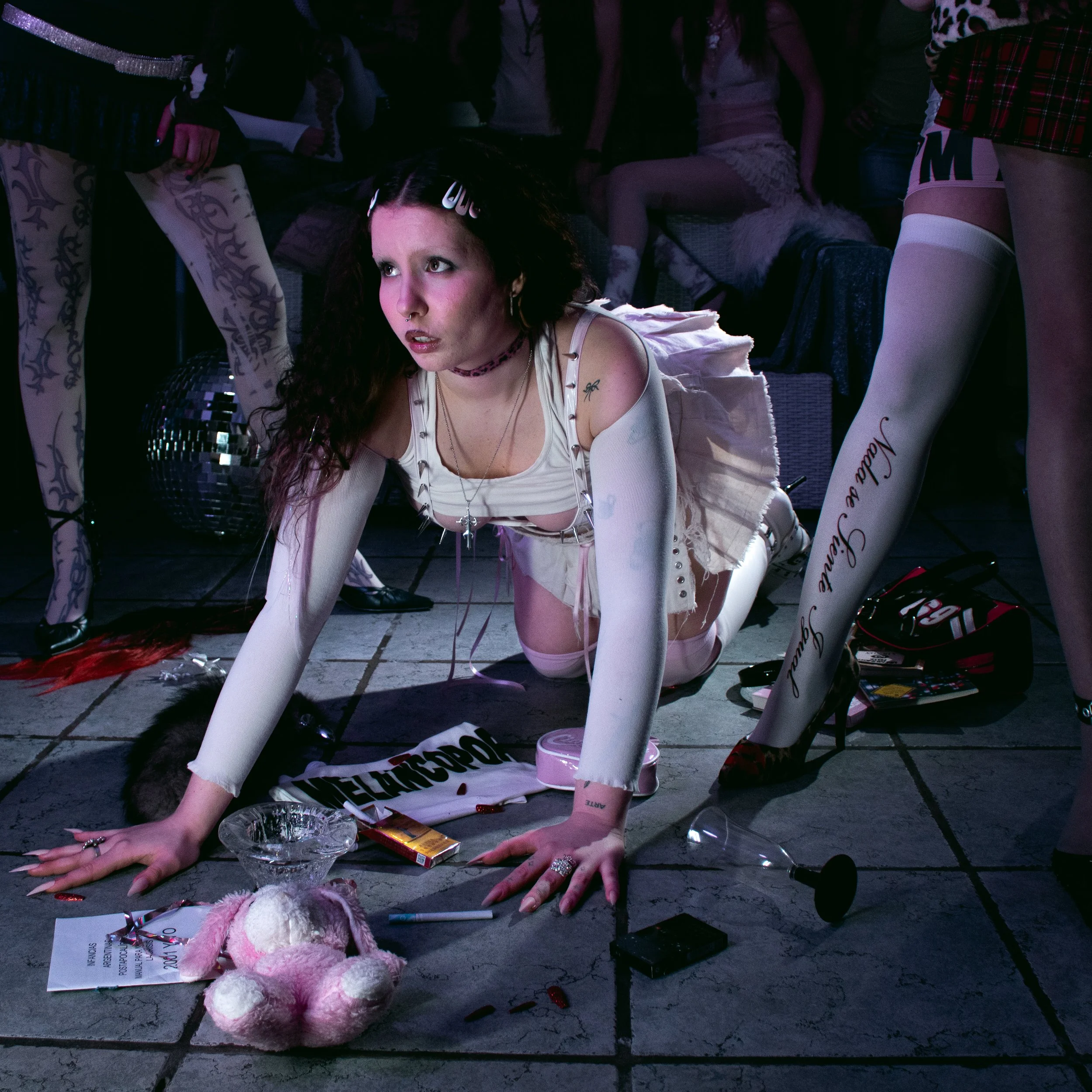 Menesunda - NO TE ENCUNTRO EN LA FIESTA