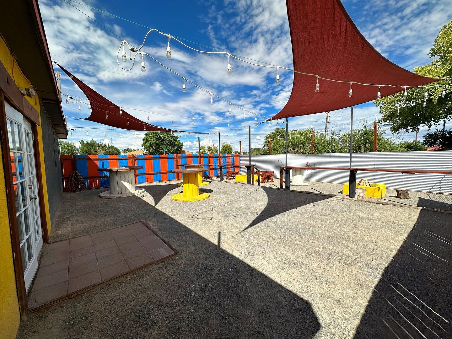 Todays patio view is 😍🌞come join us at our Los Lunas location 📍
.
.
#cucoskitchen#newmexico#abq#localrestaurant#mexicanrestaurant#mexicantiktok#foodies#albuquerquenewmexico#505#since1992#santafe#loslunas#chelwood#supportlocal#mexicanownedbusiness#