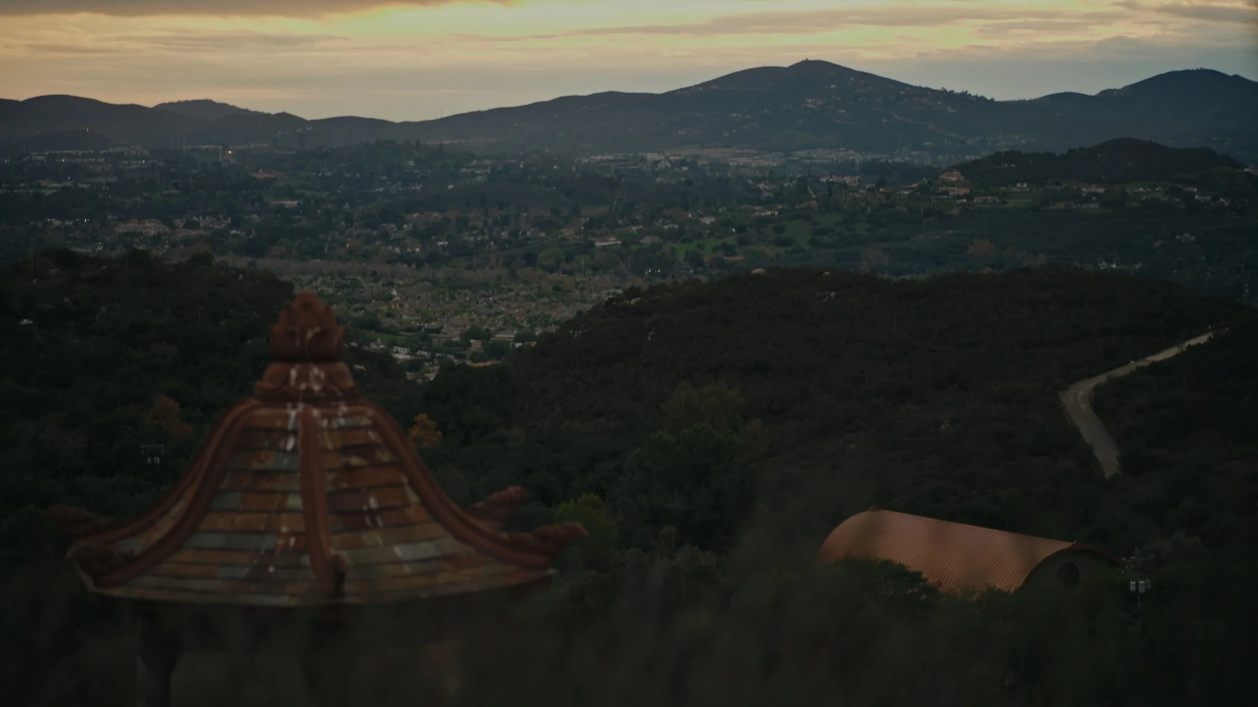 Still 2025-12-23 173218_1.317.1.jpg