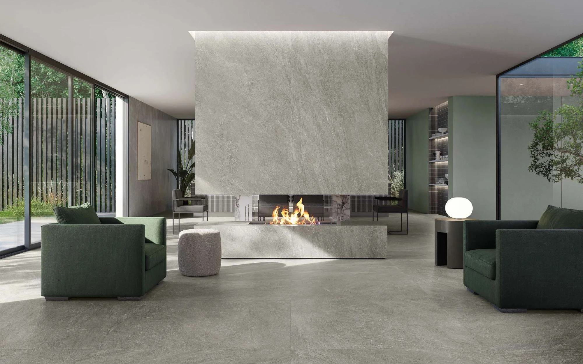 Porcelanato europeo de gran formato Origins en sala con chimenea