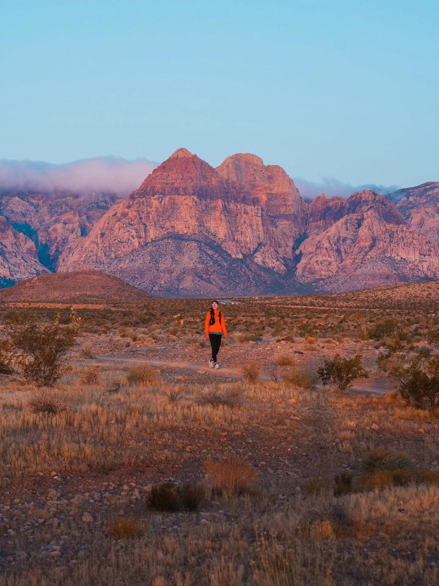 April recap, from Leavenworth to Vegas 🚐

This past month flew by and it deserved a recap because it was so amazing!

🥾 We started off April in Leavenworth, house sitting sweet kitties and hiking early season wildflower hikes. 

Then we road trippe