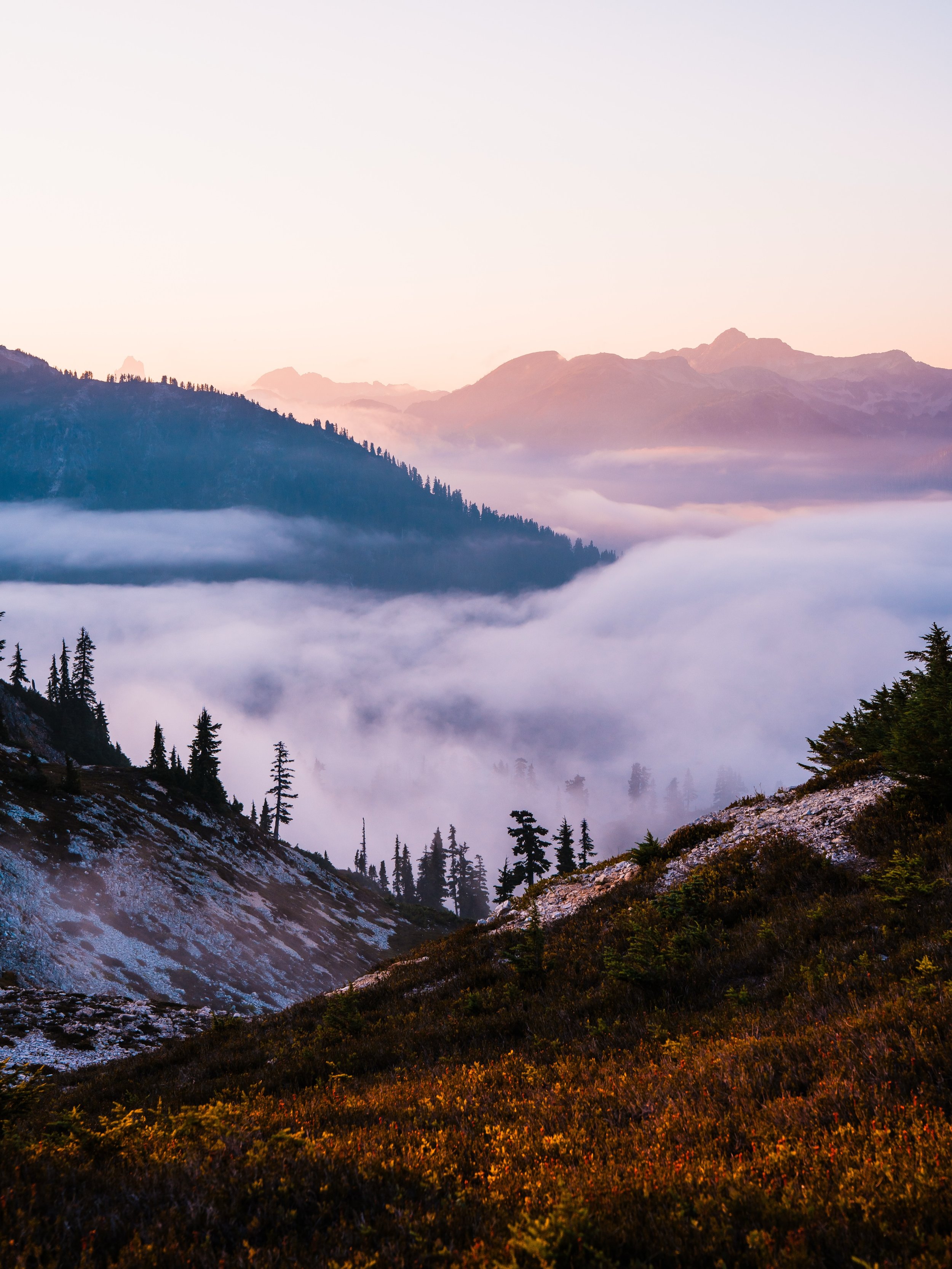 Must-do backpacking trip in the North Cascades ⤵️

🏔️ Add this stunning trail to your backpacking bucket list!

I&rsquo;ve done a ton of hiking and backpacking throughout the North Cascades, and this trail is still one of my favorites. 

✨ SEND this