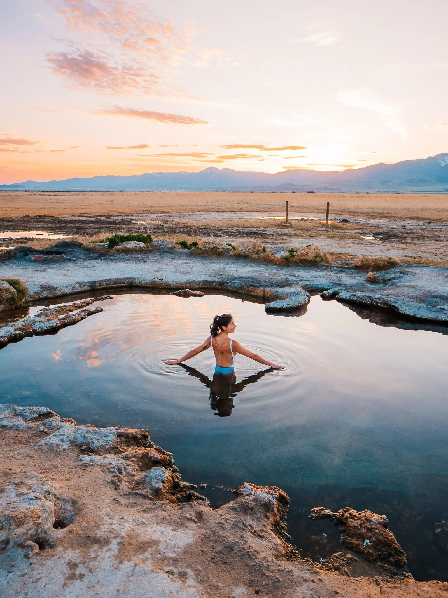 Dreaming of a hot spring morning 🌅

💧I always love a good hot spring soak, and our current house sit has a hot tub, but it&rsquo;s just not the same. And it actually has been too hot during the day to want to get in.. 

♨️ Are you more of a hot spr