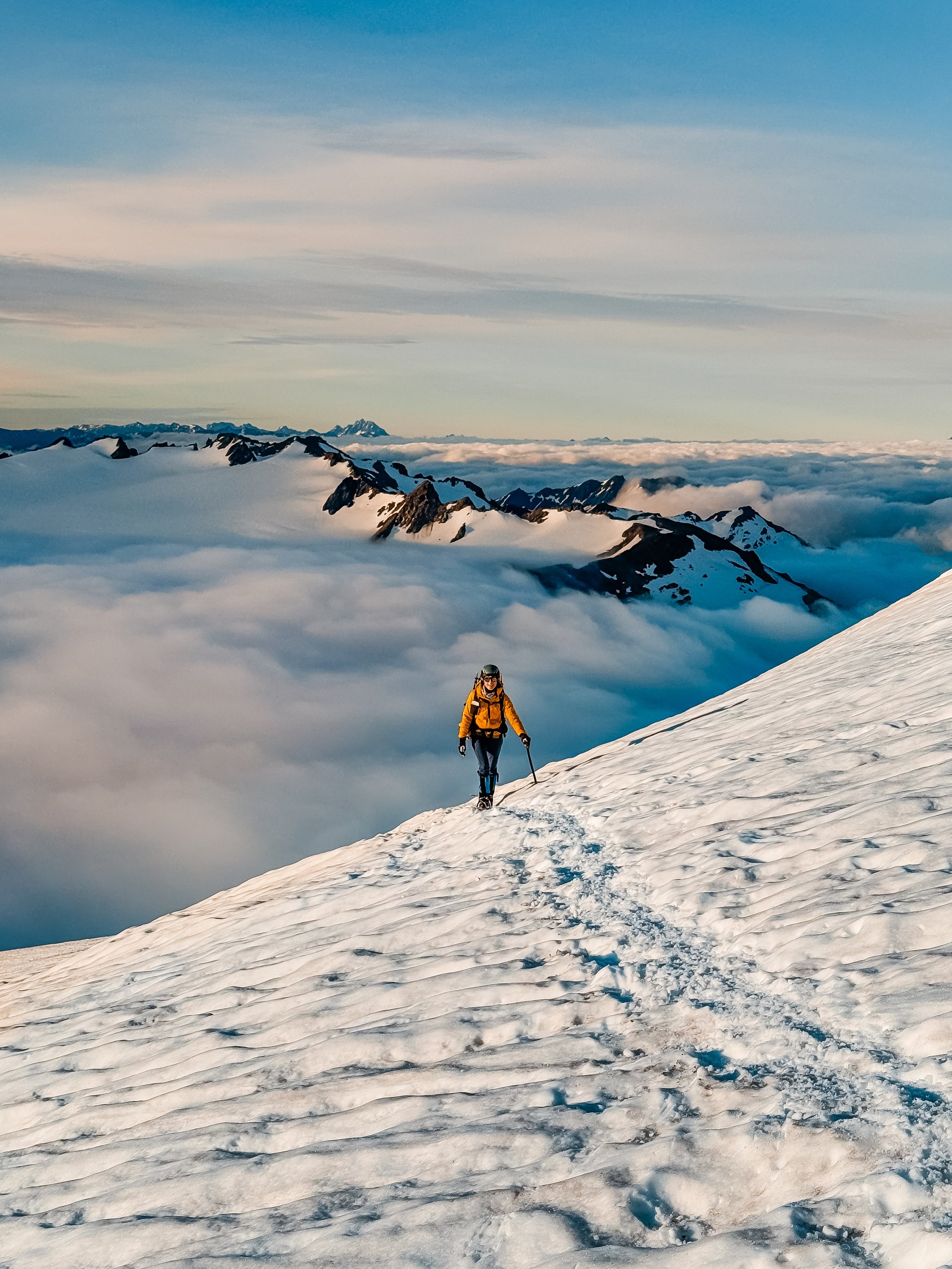 Washington&rsquo;s most remote volcano 🗻

⛏️ Over 4th of July weekend last year we climbed Glacier Peak, my 4th of the 5 Washington volcanoes. 

Garrett and I led it as a climb for The Mountaineers with some of our friends, to help one graduate the 