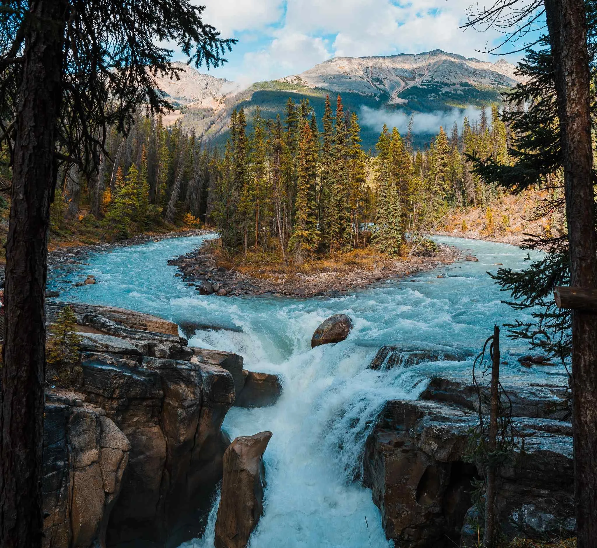 Sunwapta Falls along Icefields Parkway