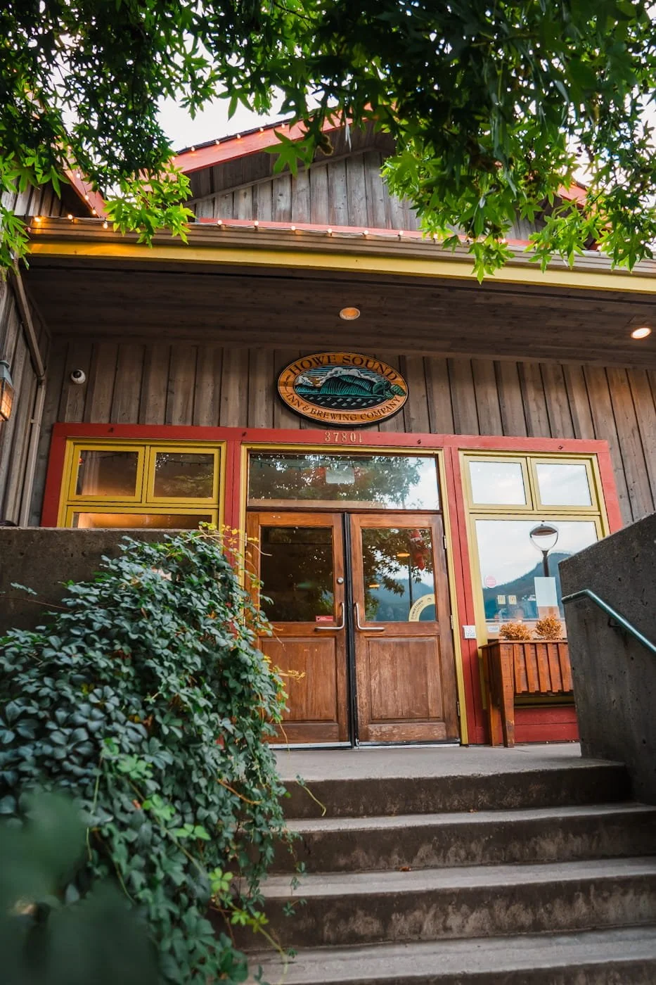 Entrance to Howe Sound Inn and Brewing