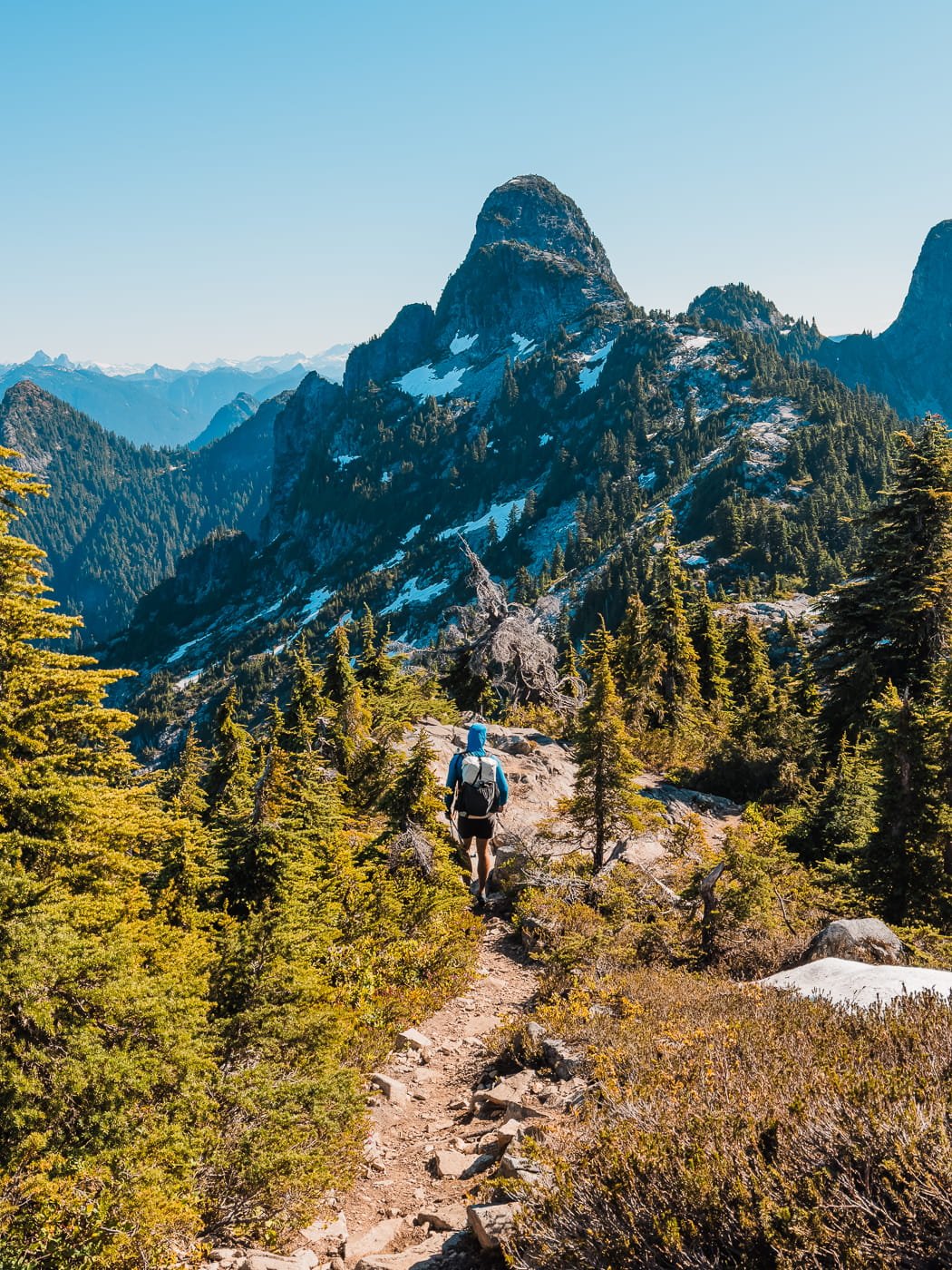 Ridgeline trail looking towards the West Lion