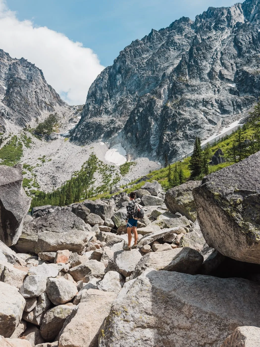 hiking-aasgard-pass.jpg