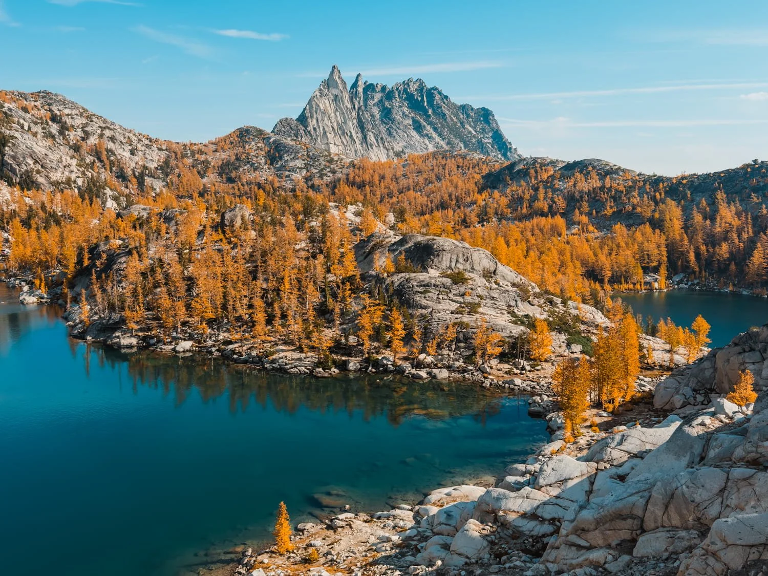 inspiration lake and prusik peak in the enchantments