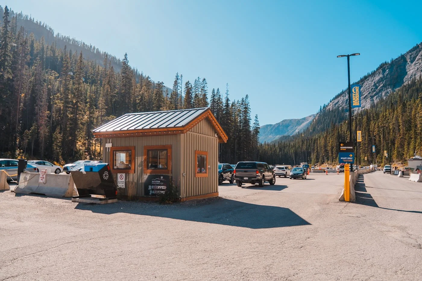 Sunshine Village Lodge guest parking near the gondola base