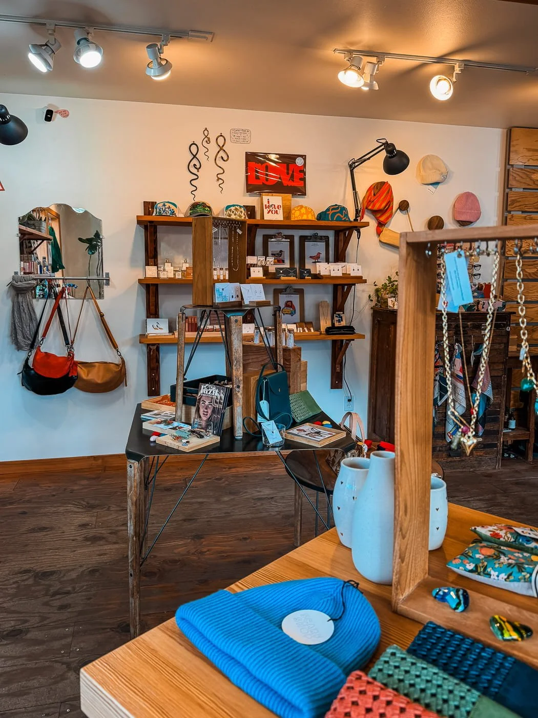 Merchandise display of jewelry 