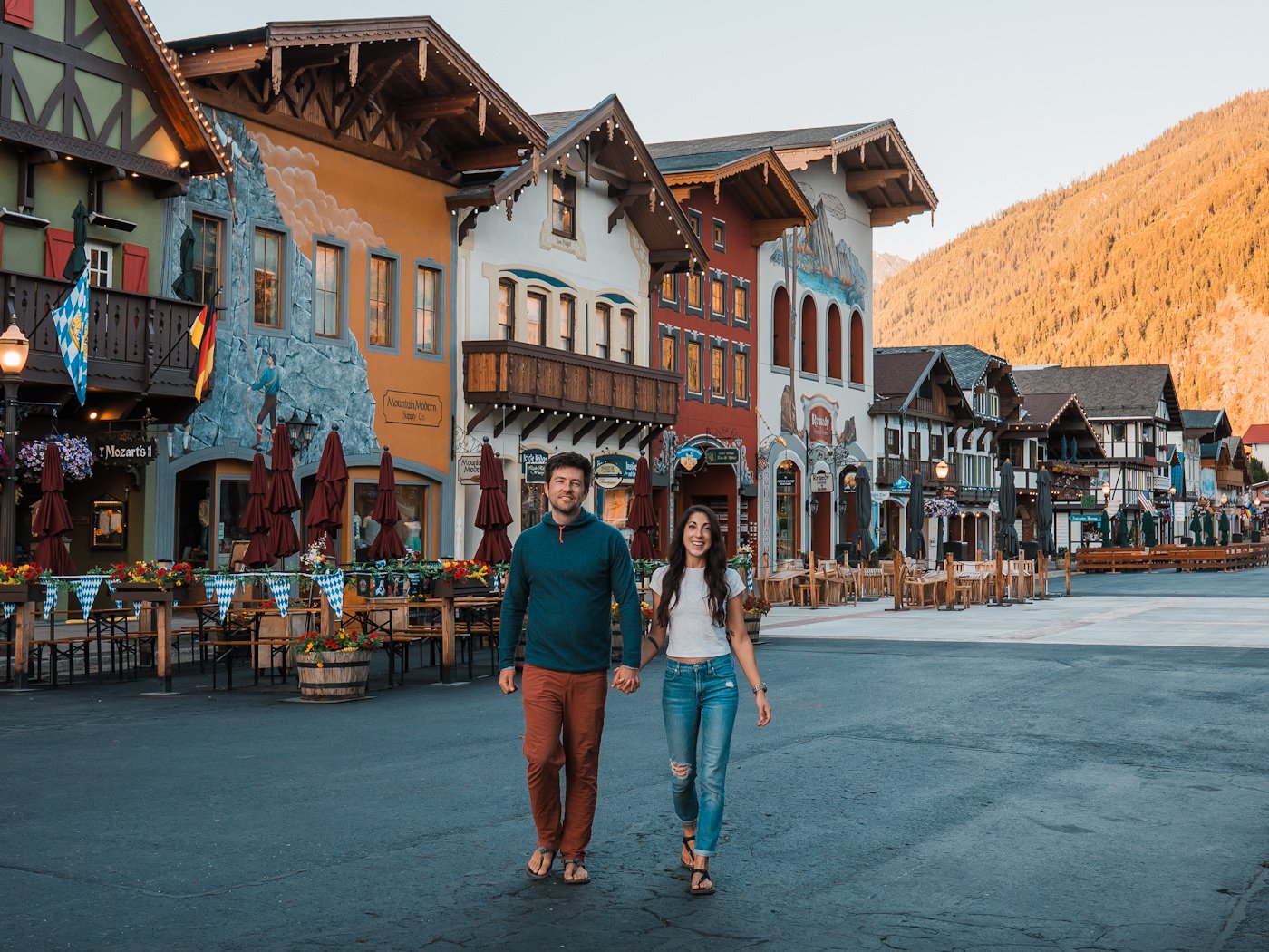 couple walking along mainstreet in Leavenworth Washington