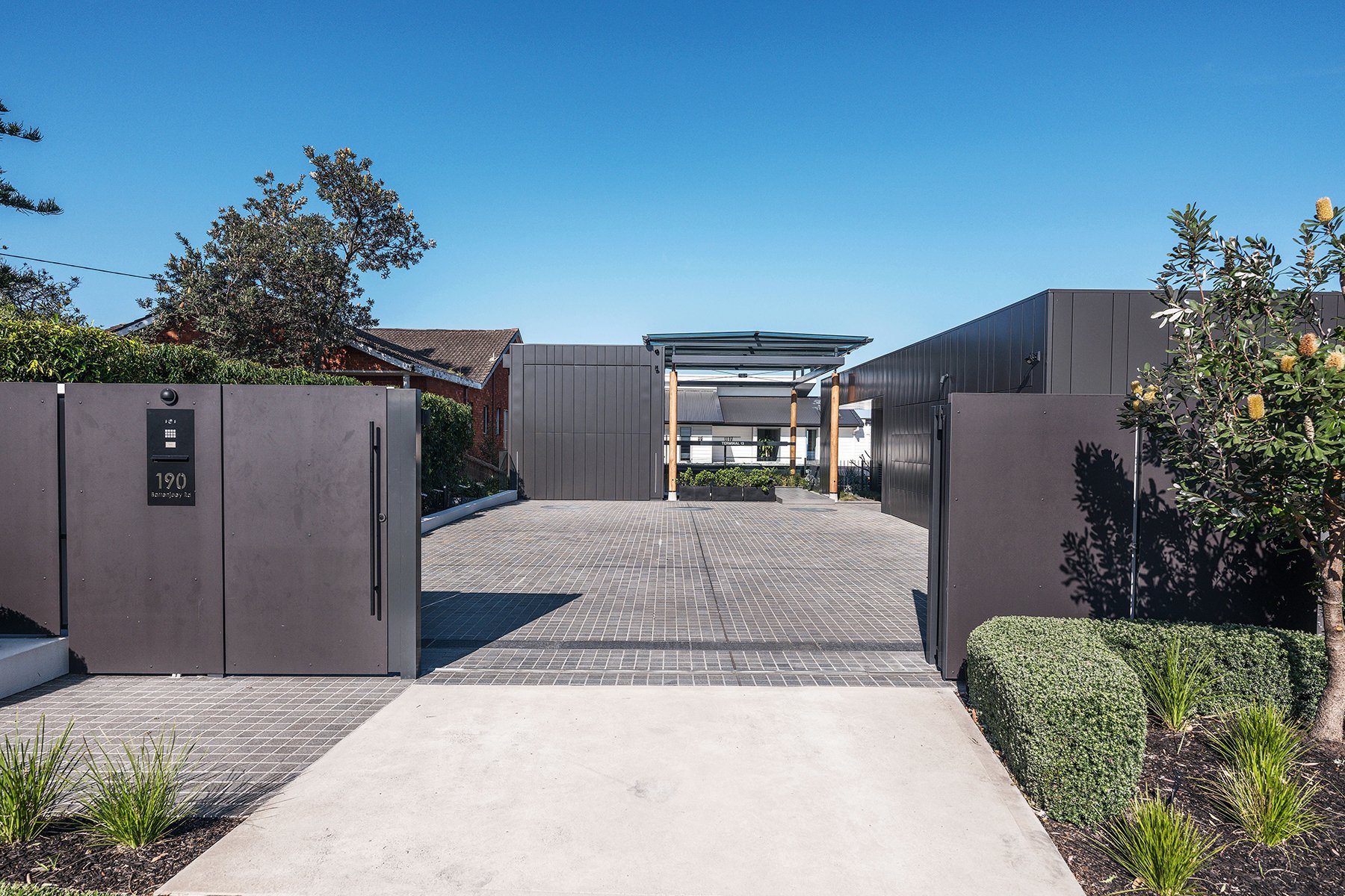 190Barrenjoey_Facade.jpg