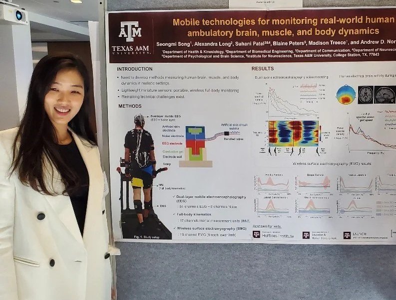 Seongmi Song presenting research at the IEEE EMBS Healthcare Innovations, Point of Care Technologies Conference in Houston, Texas.