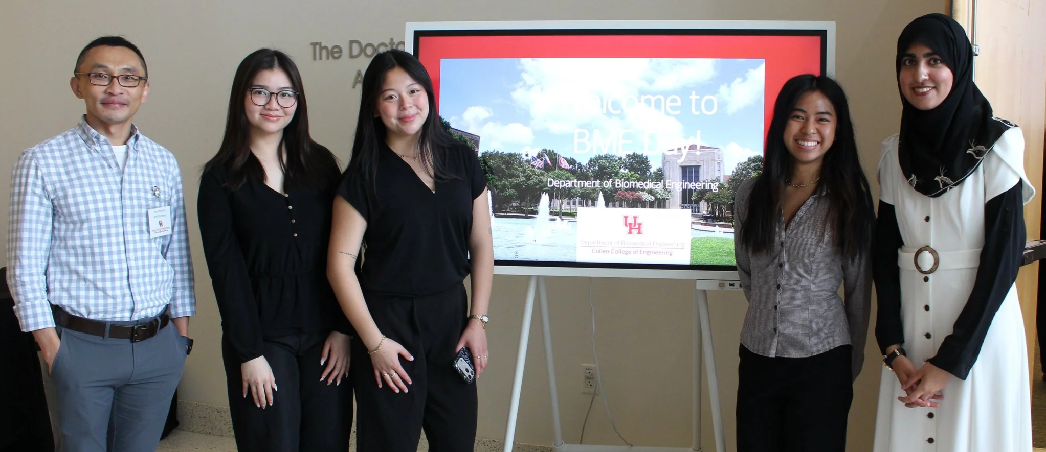 Biomedical Engineering Undergraduate Capstone course instructor Dr. Yuncheng Du and Team Members (left to right) Thu Nguyen, Grace Byrne, Tiffany Phan, and Zoya Ahmed at 2026 BME Day at the University of Houston (April 24, 2026).