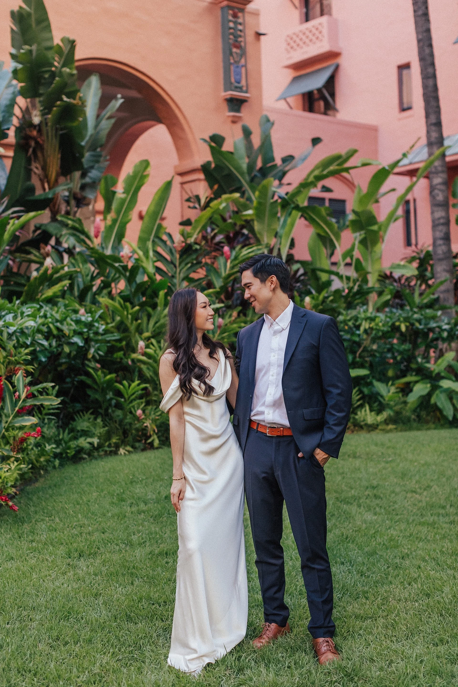 Hawaii-theroyalhawaiian-engagement-Photographer__CO1_8274_byCarolOliva_WEB.jpg