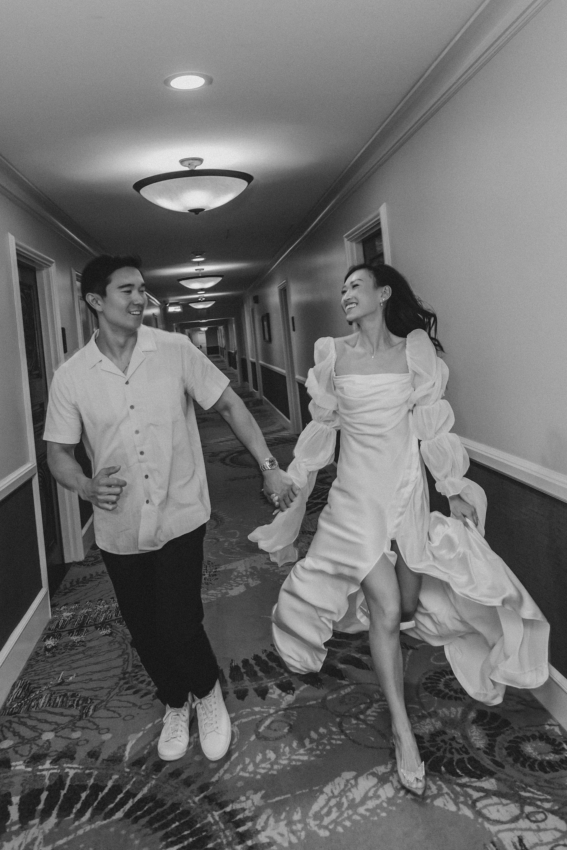 Hawaii-theroyalhawaiian-engagement-Photographer__CO2_1356_byCarolOliva_WEB.jpg