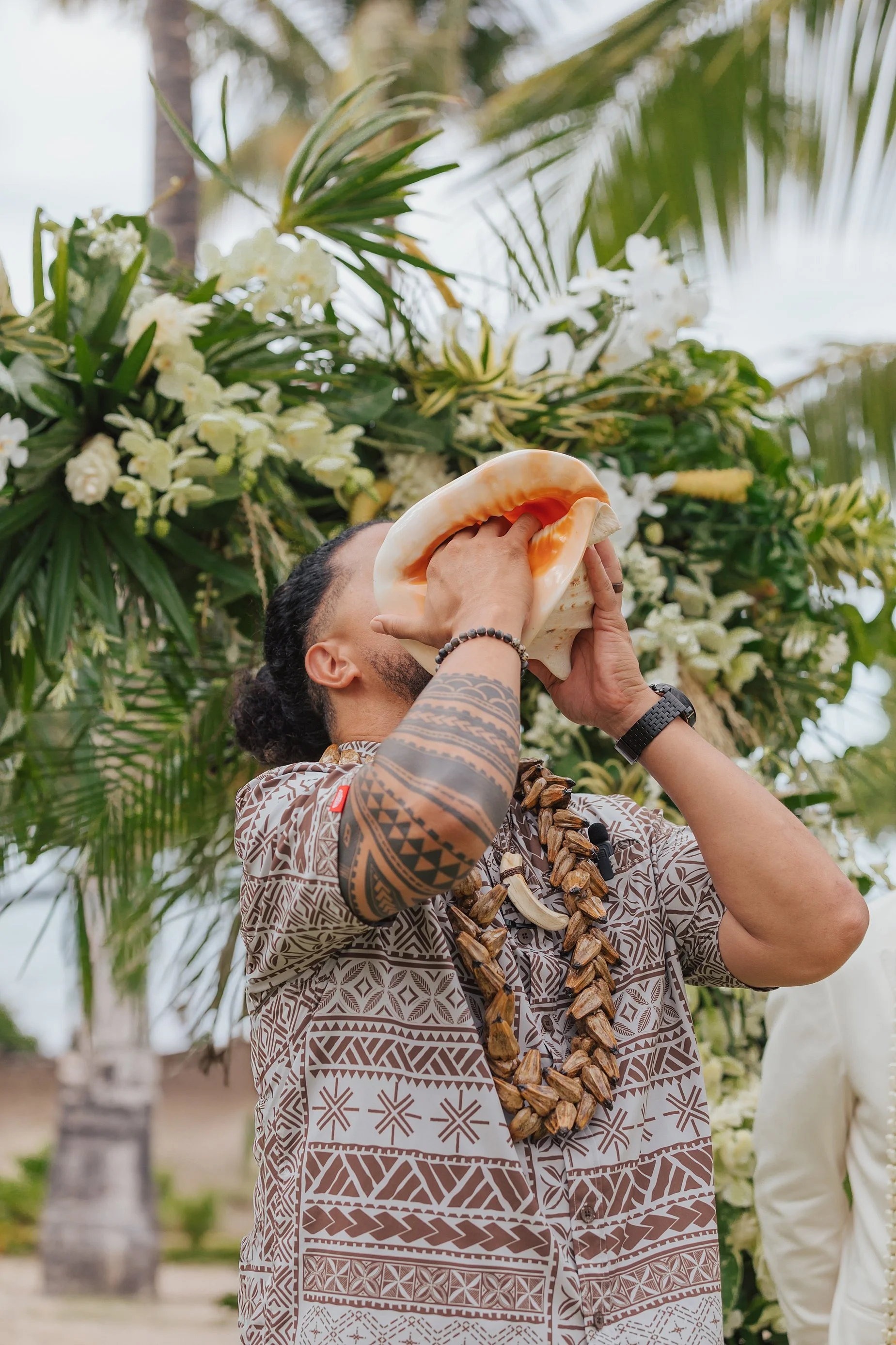 Hawaii-konavillage-wedding-Photographer__B+K1279_COR_7861_byCarolOliva_WEB.jpg
