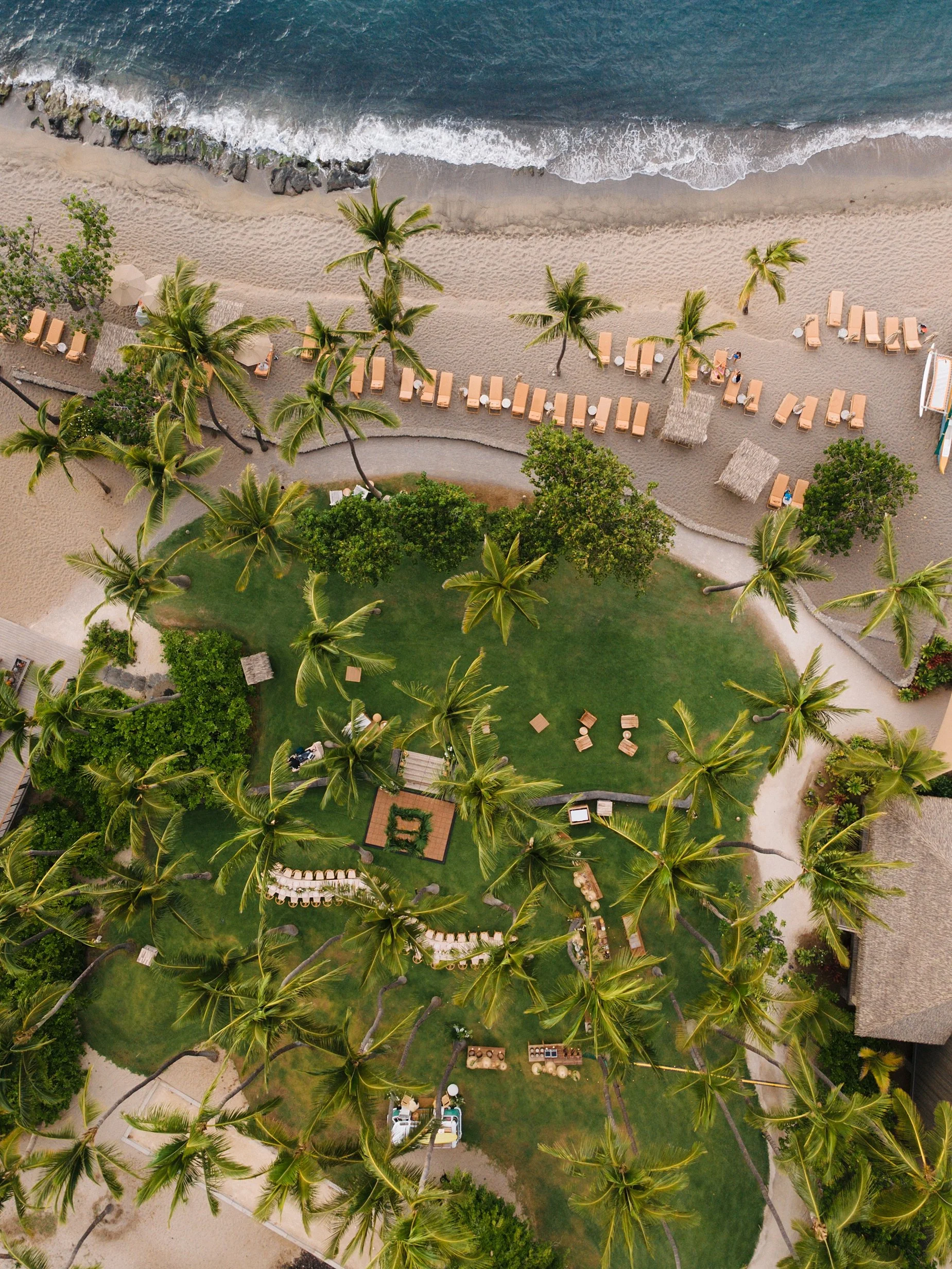 Hawaii-konavillage-wedding-Photographer__B+K2106_DJI_0376_byCarolOliva_WEB.jpg