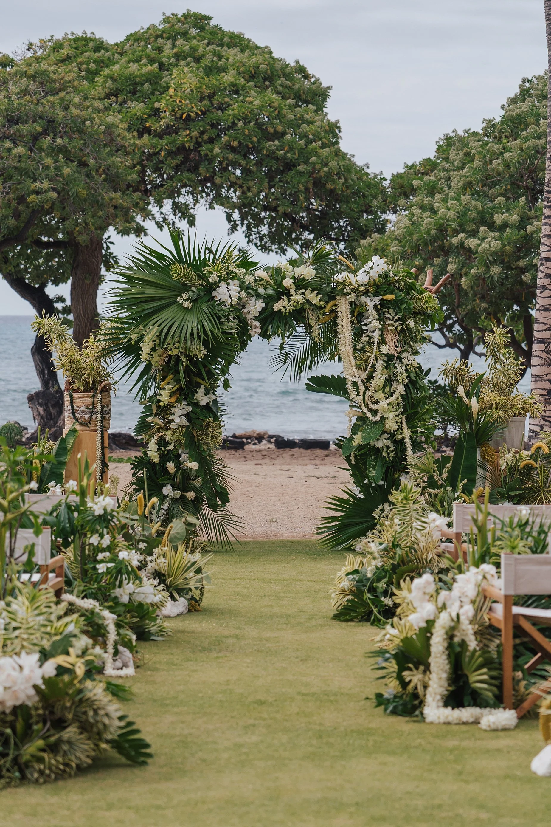 Hawaii-konavillage-wedding-Photographer__B+K1082_DSC01007_byCarolOliva_WEB.jpg