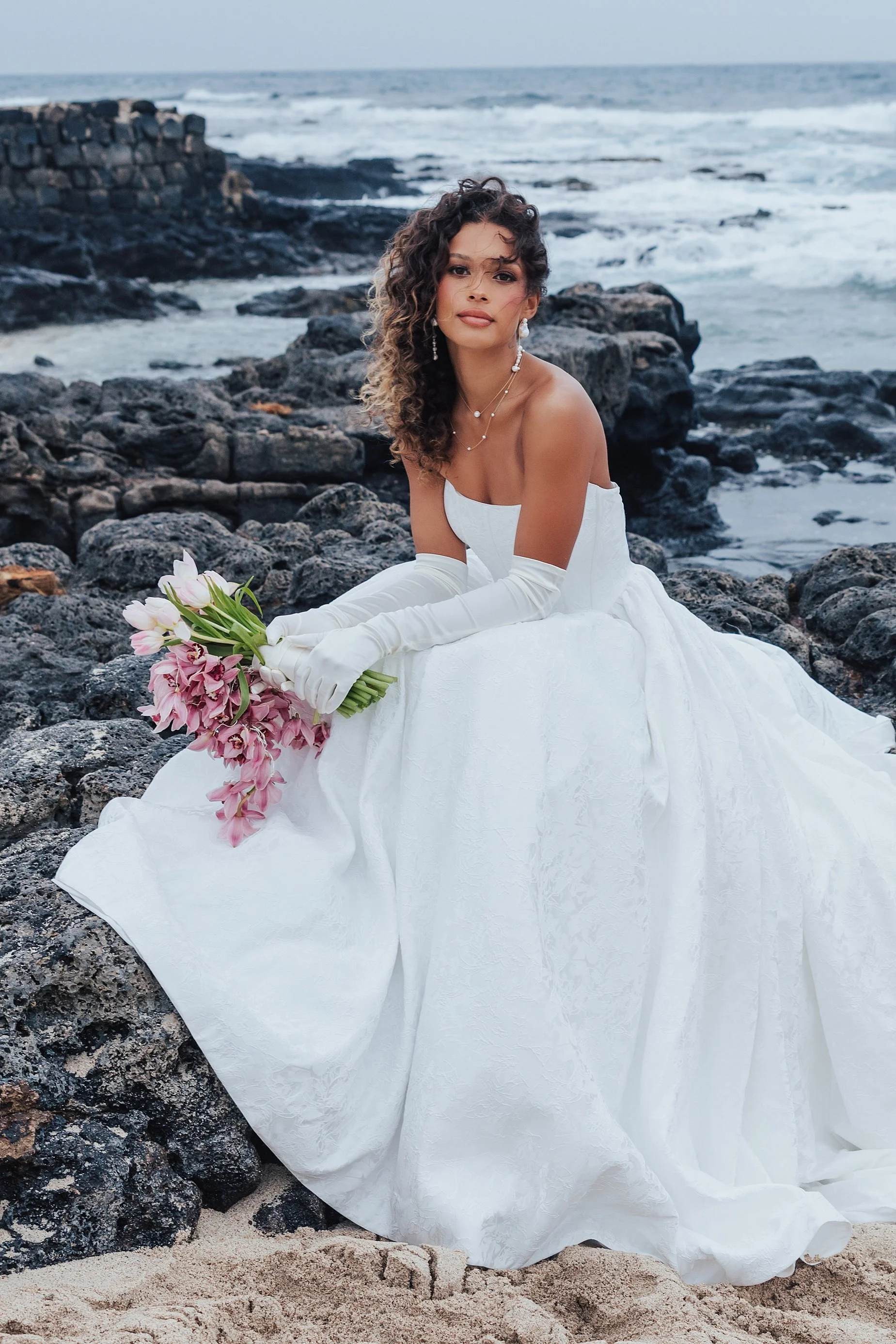 Hawaii-oahu-wedding-photographer-bridal-_CO5_7686_CarolOliva_WEB.jpg