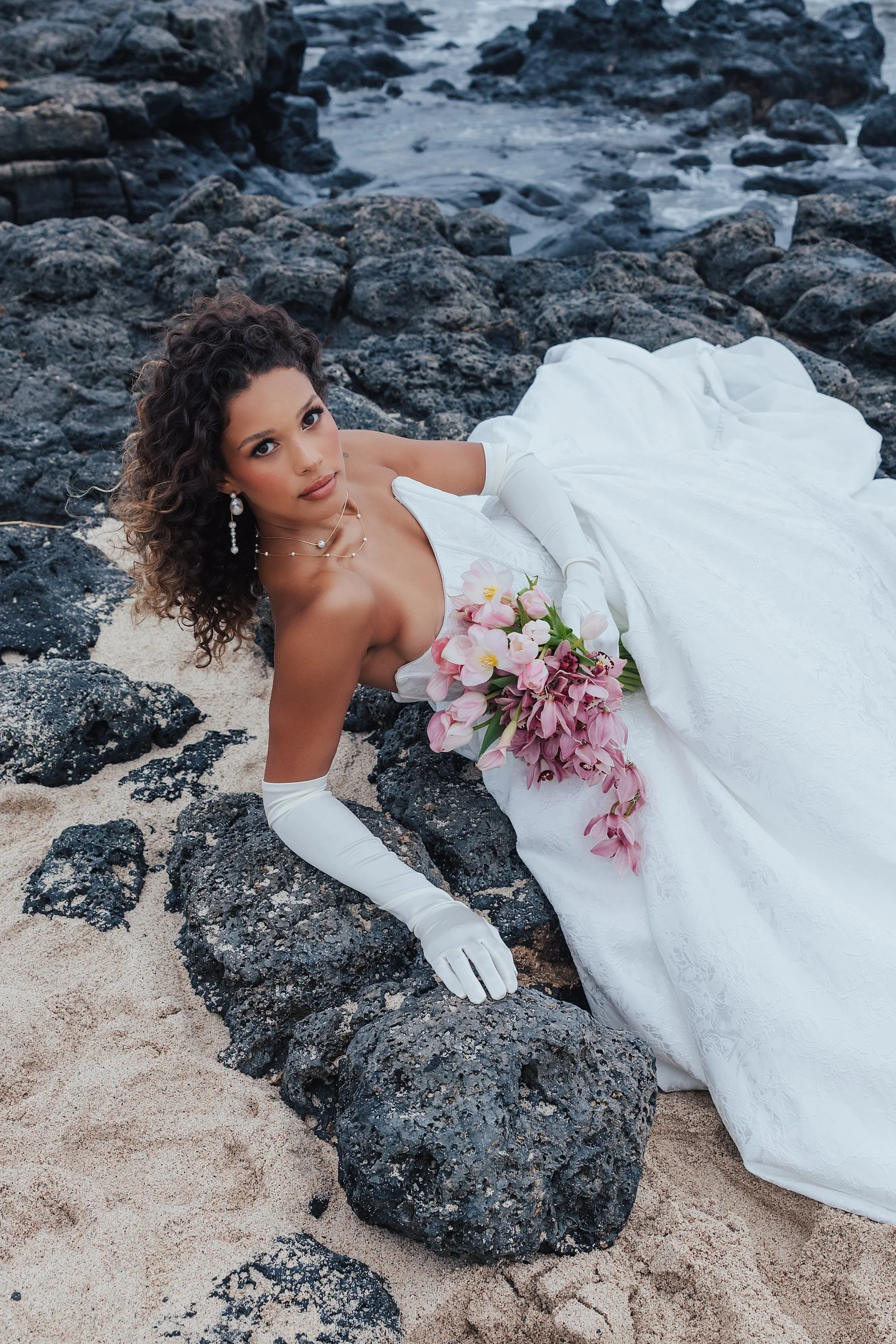 Hawaii-oahu-wedding-photographer-bridal-_CO5_7919_CarolOliva_WEB.jpg