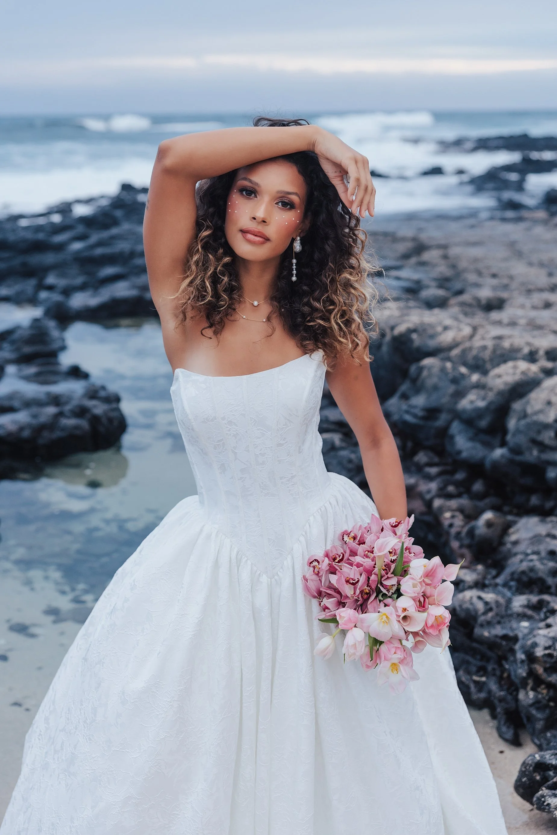Hawaii-oahu-wedding-photographer-bridal-_CO5_8556_CarolOliva_WEB.jpg