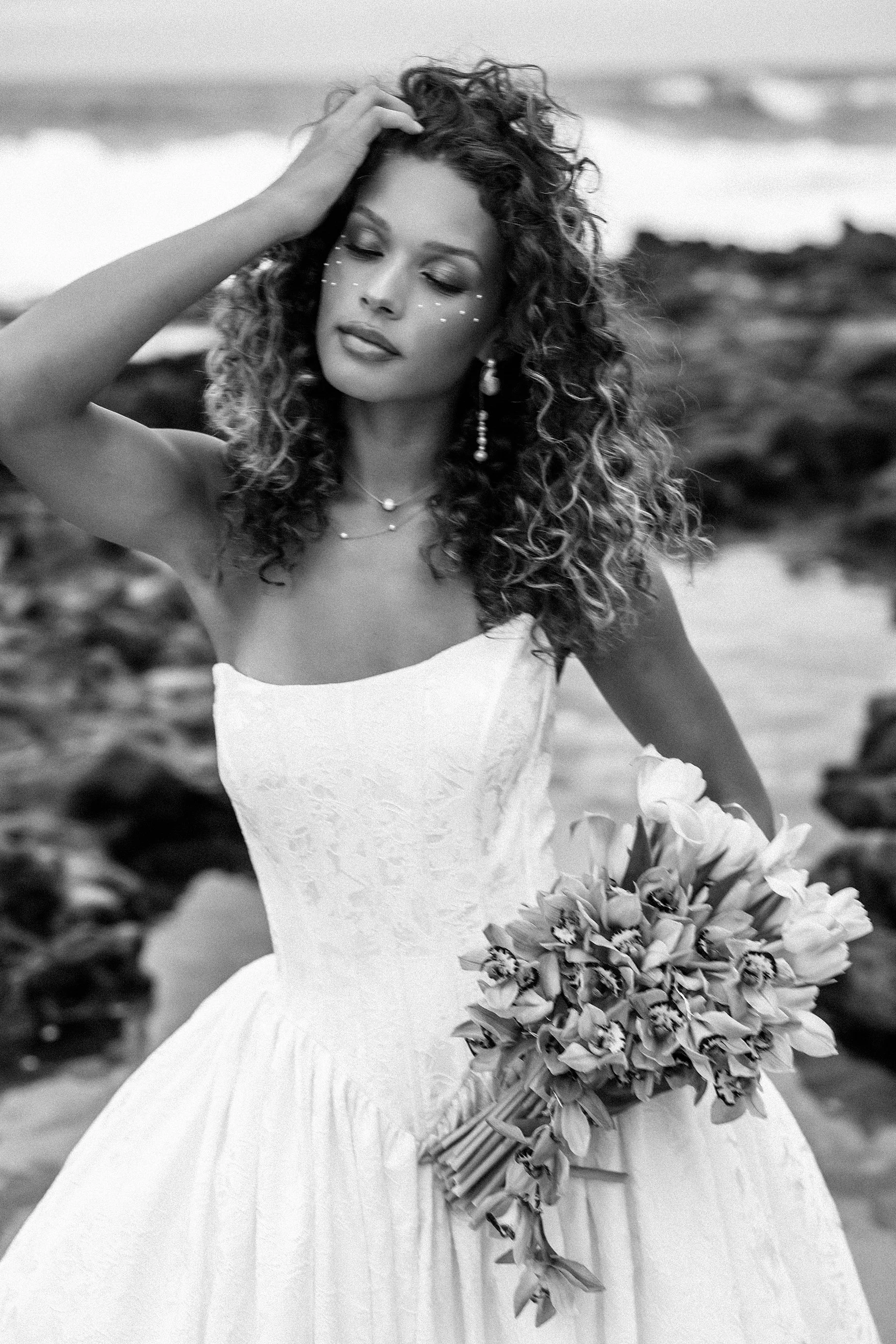 Hawaii-oahu-wedding-photographer-bridal-_CO5_8641_CarolOliva_WEB.jpg